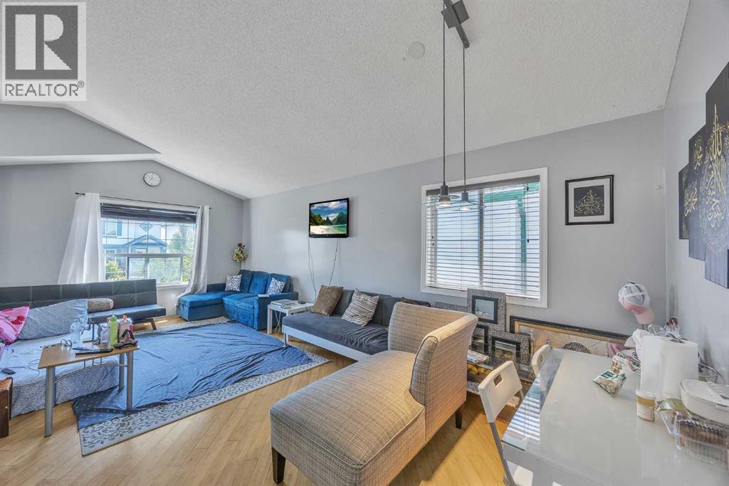 Single Family House Bi-level for Sale in  Saddlemont Way NE Saddle Ridge Calgary 