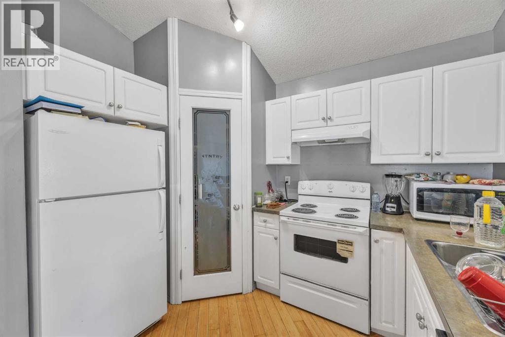 Single Family House Bi-level for Sale in  Saddlemont Way NE Saddle Ridge Calgary 