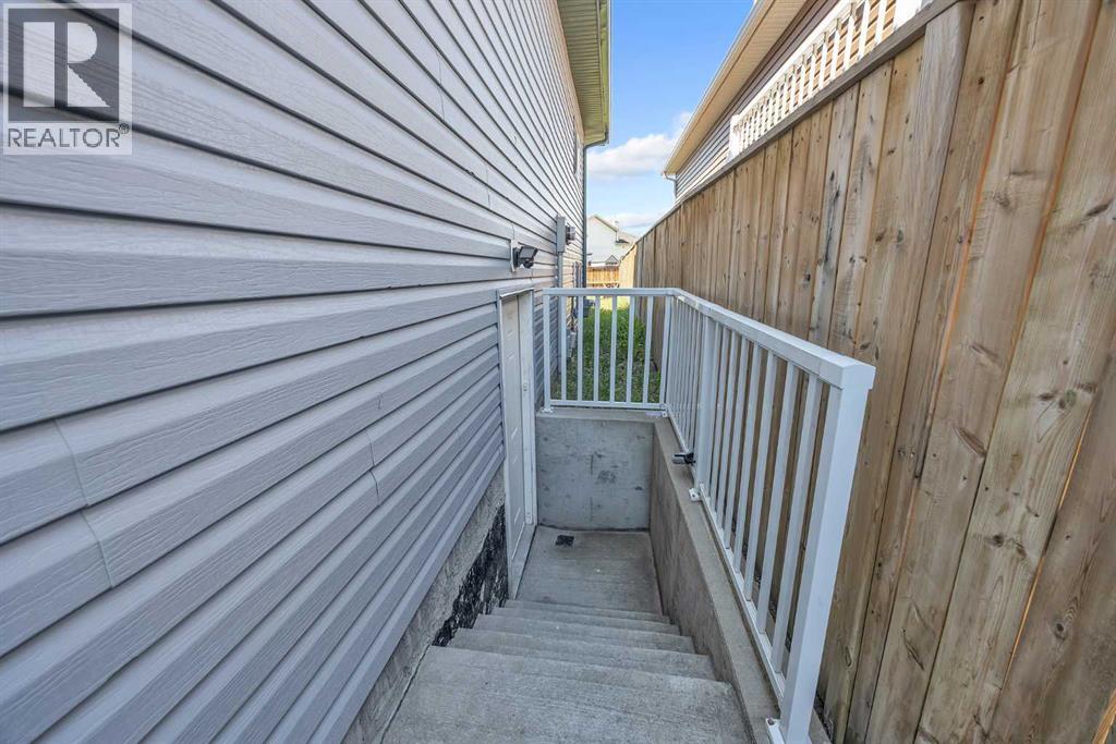 Single Family House Bi-level for Sale in  Saddlemont Way NE Saddle Ridge Calgary 