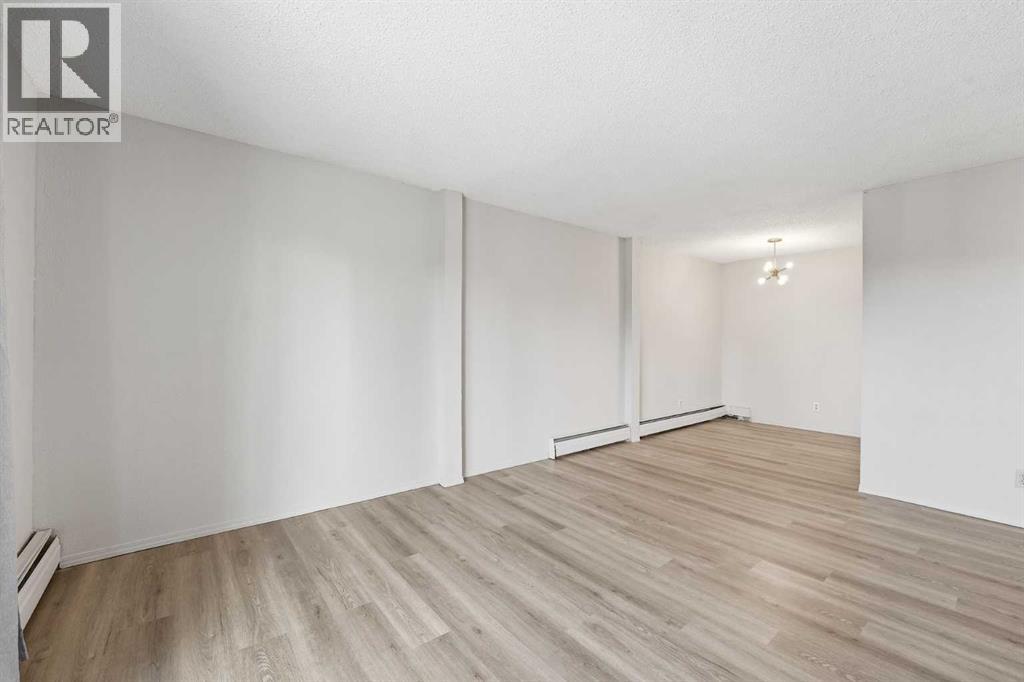 Single Family House for Sale in    Street SW Rosscarrock Calgary 