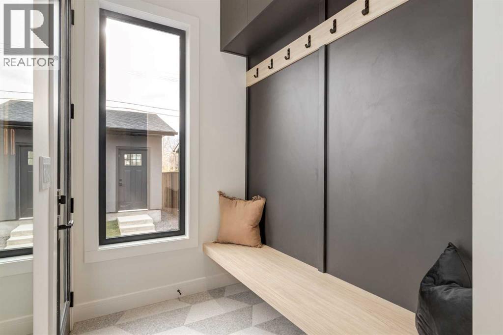 Single Family House for Sale in   Avenue SW Windsor Park Calgary 