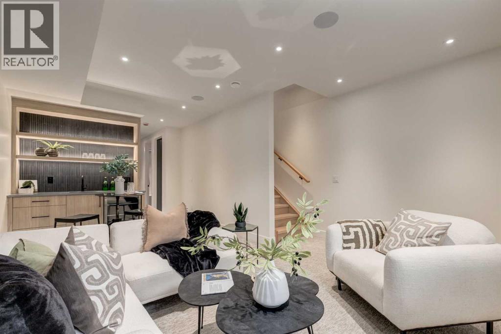 Single Family House for Sale in   Avenue SW Windsor Park Calgary 