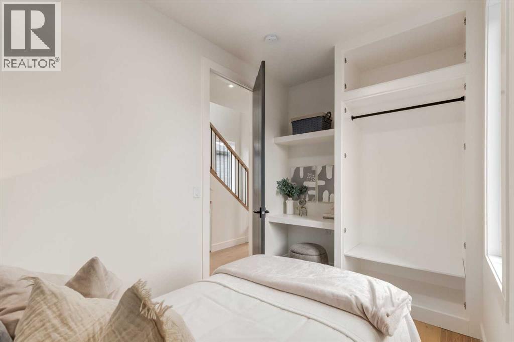 Single Family House for Sale in   Avenue SW Windsor Park Calgary 