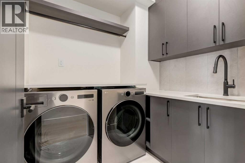 Single Family House for Sale in   Avenue SW Windsor Park Calgary 