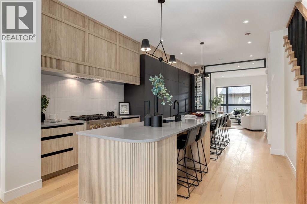 Single Family House for Sale in   Avenue SW Windsor Park Calgary 