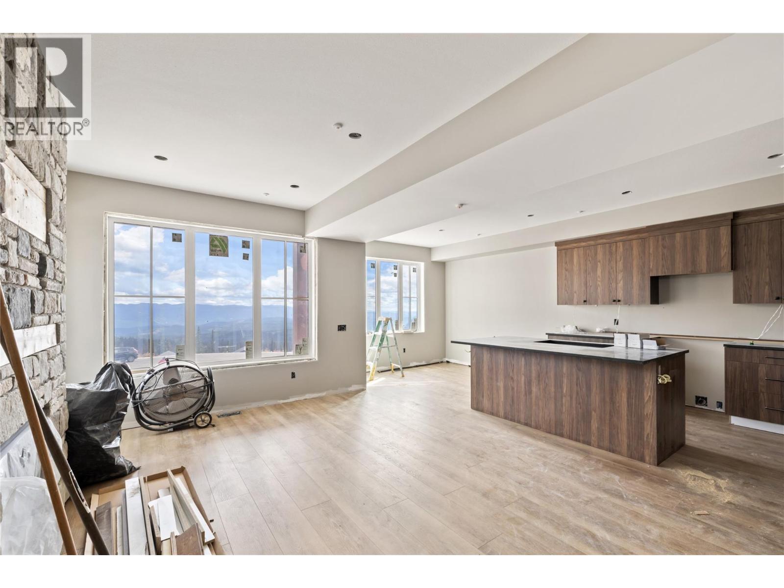 88 255 Feathertop Way, Big White