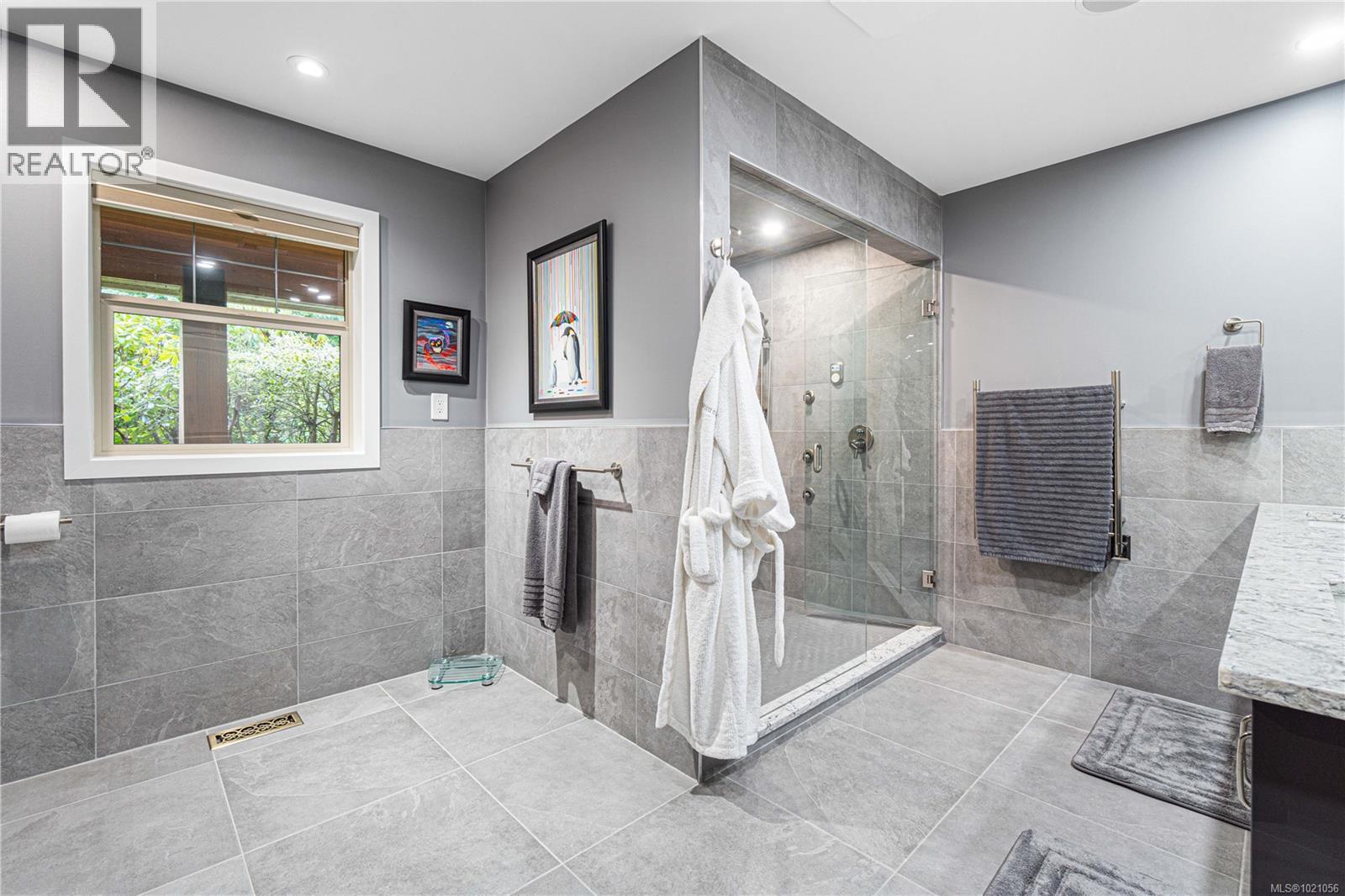 915 Rivers Edge Dr, Nanoose Bay