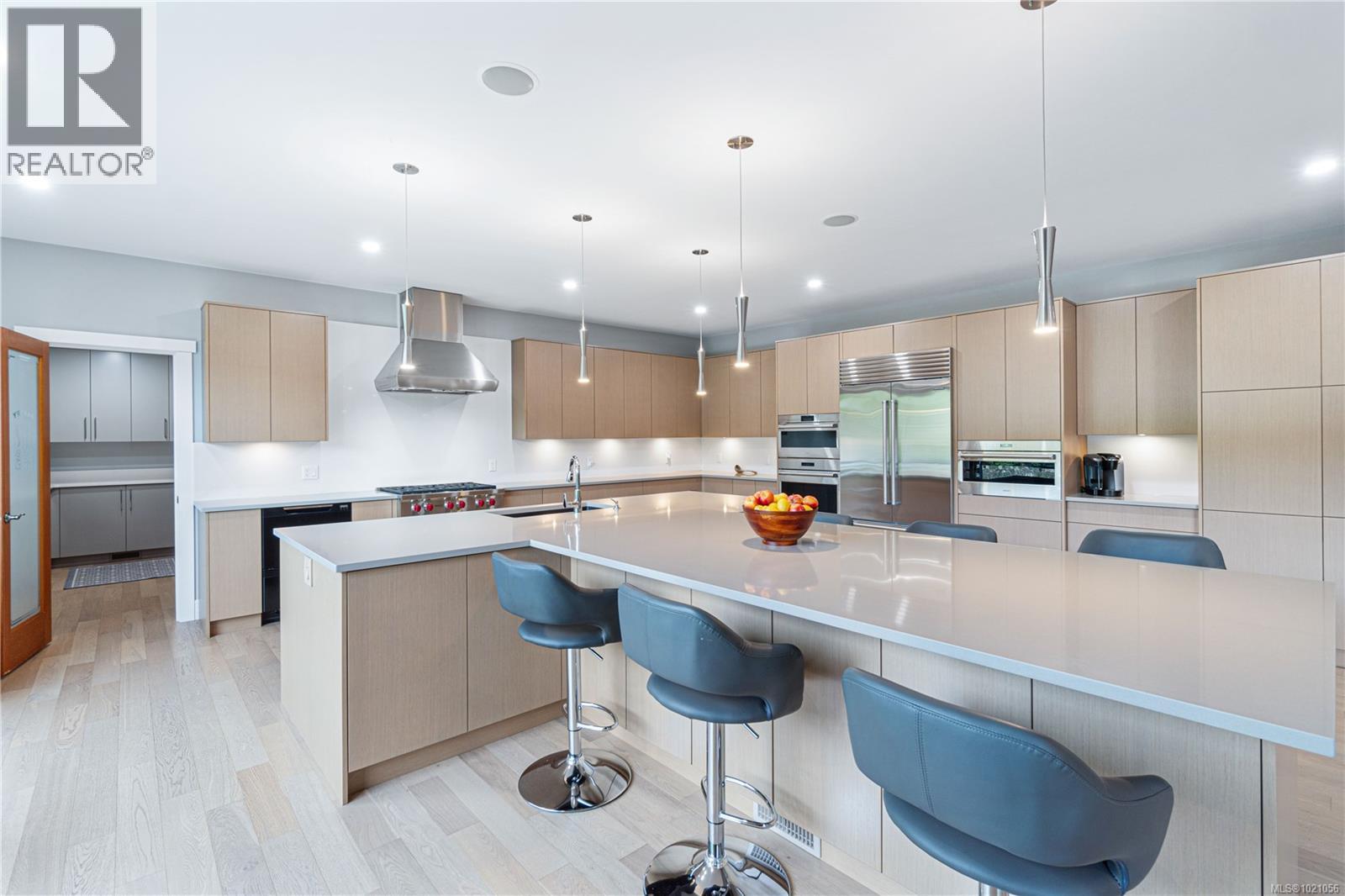 915 Rivers Edge Dr, Nanoose Bay