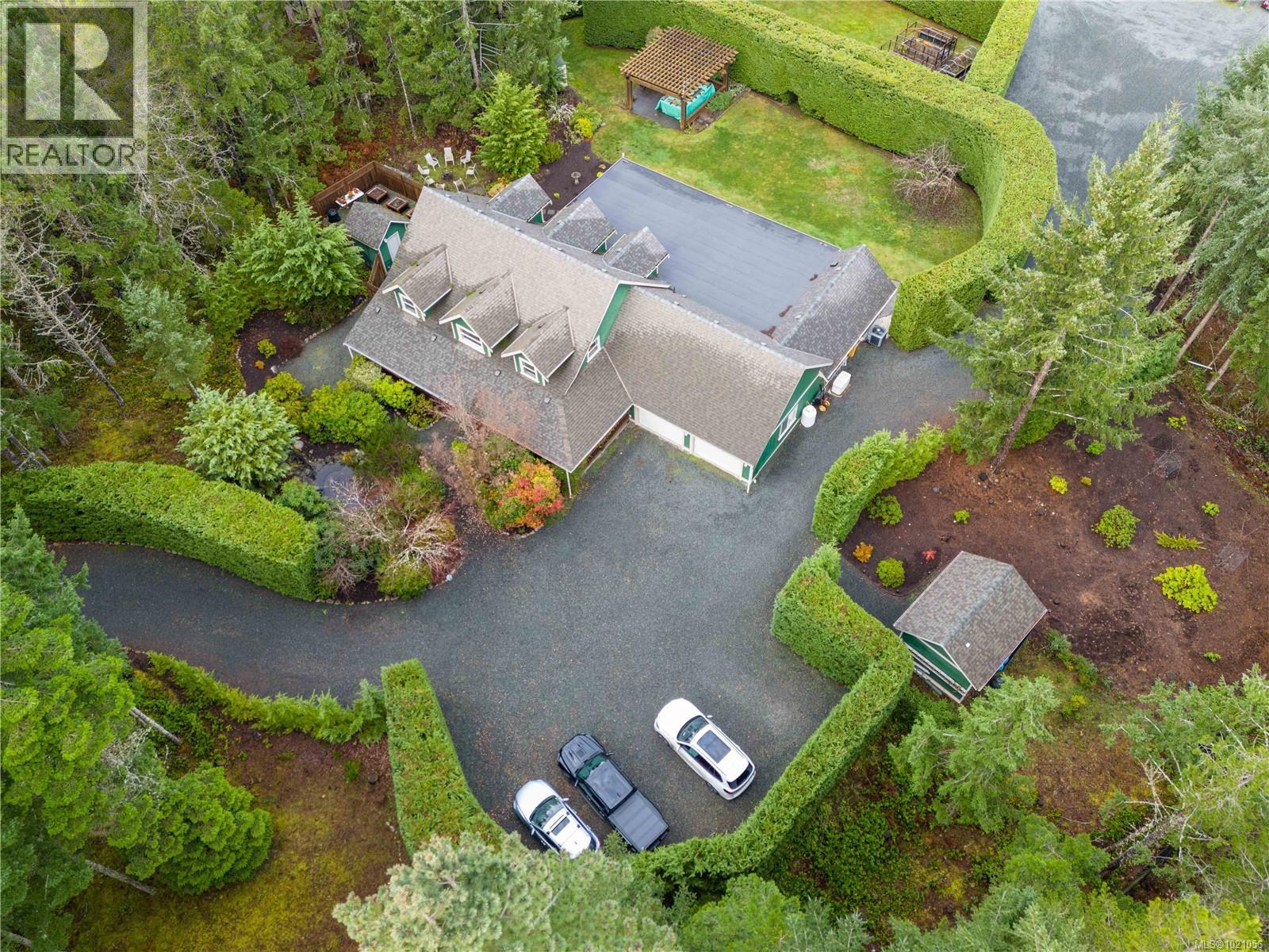 915 Rivers Edge Dr, Nanoose Bay
