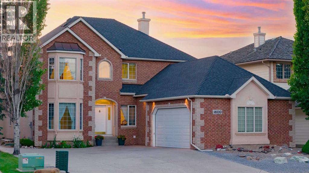 Single Family House for Sale in  Evergreen Hill SW Evergreen Calgary 