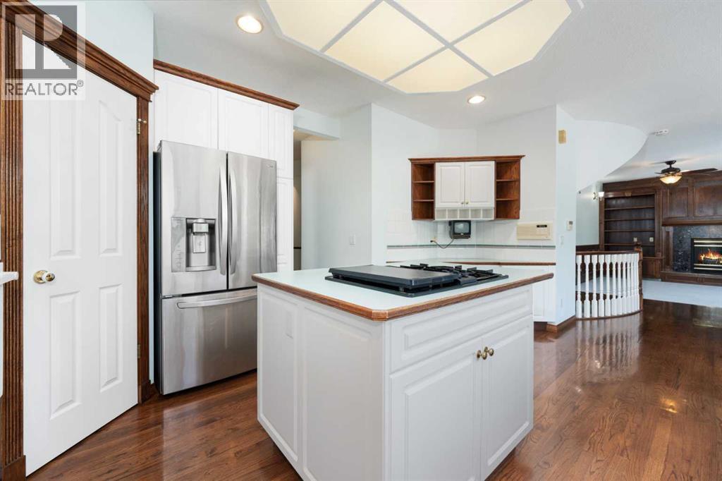 Single Family House for Sale in  Evergreen Hill SW Evergreen Calgary 