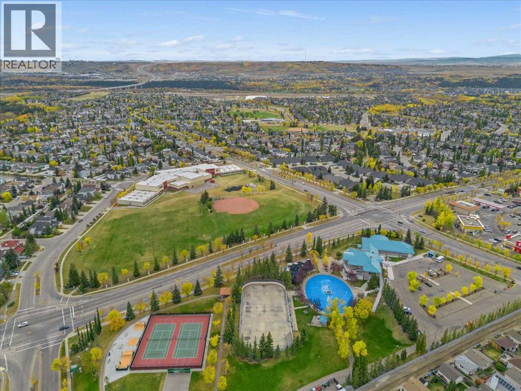 Single Family House for Sale in   Tuscarora Manor NW Tuscany Calgary 