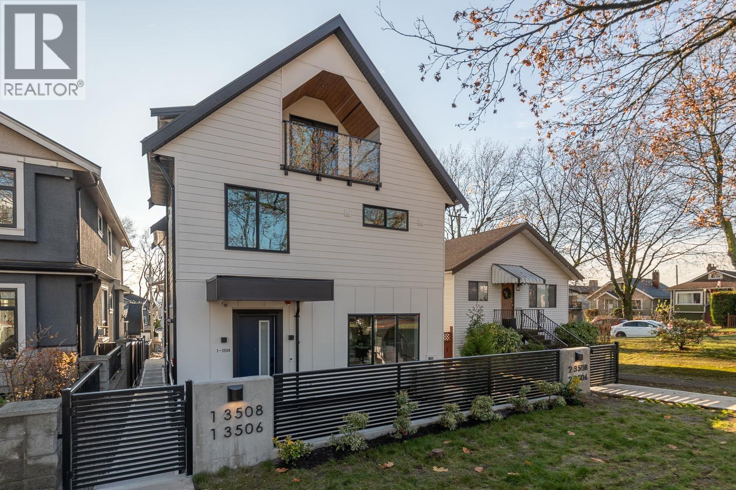 1 3508 E PENDER STREET, Vancouver