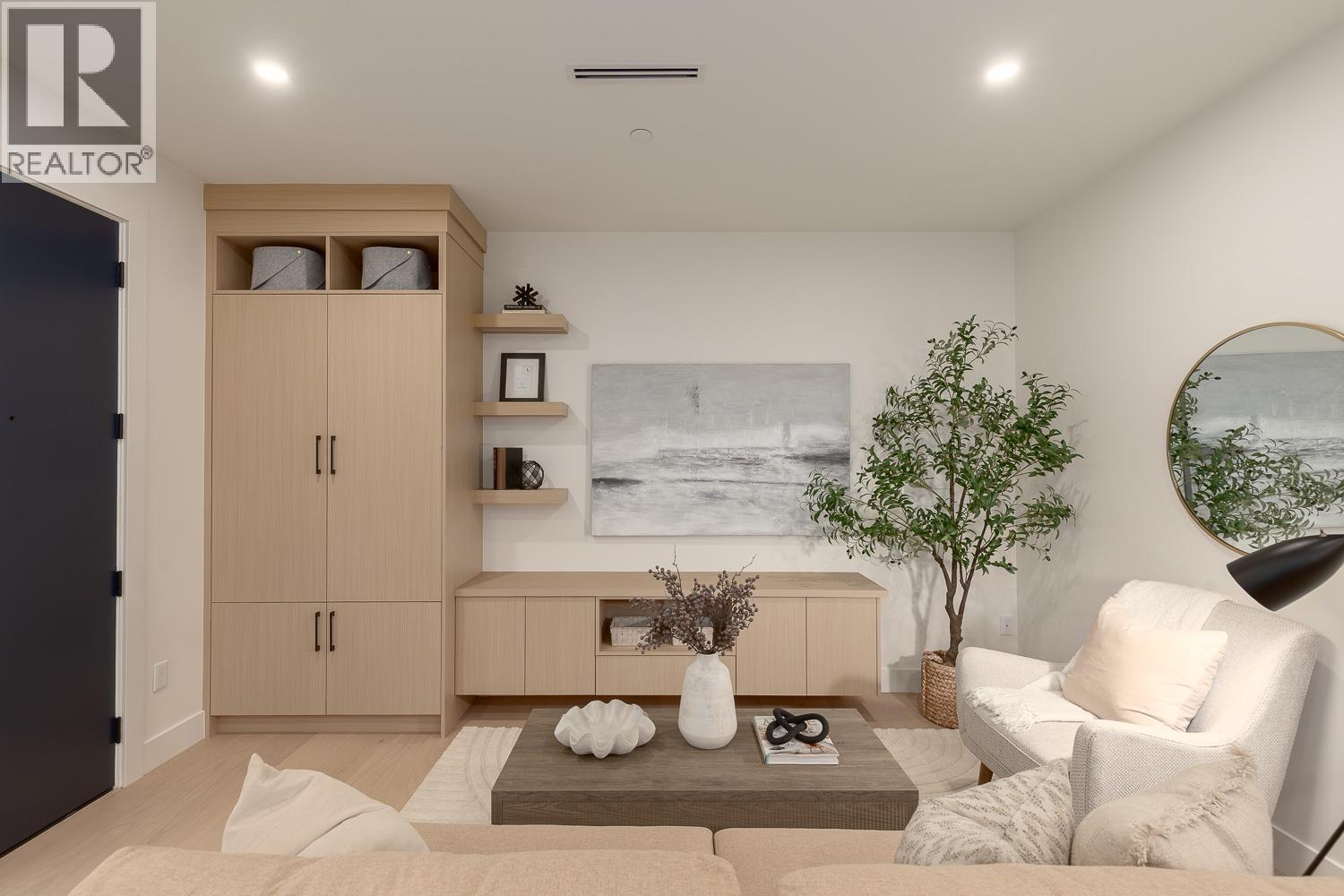 1 3508 E PENDER STREET - Photo 4 of 22, Vancouver, British Columbia