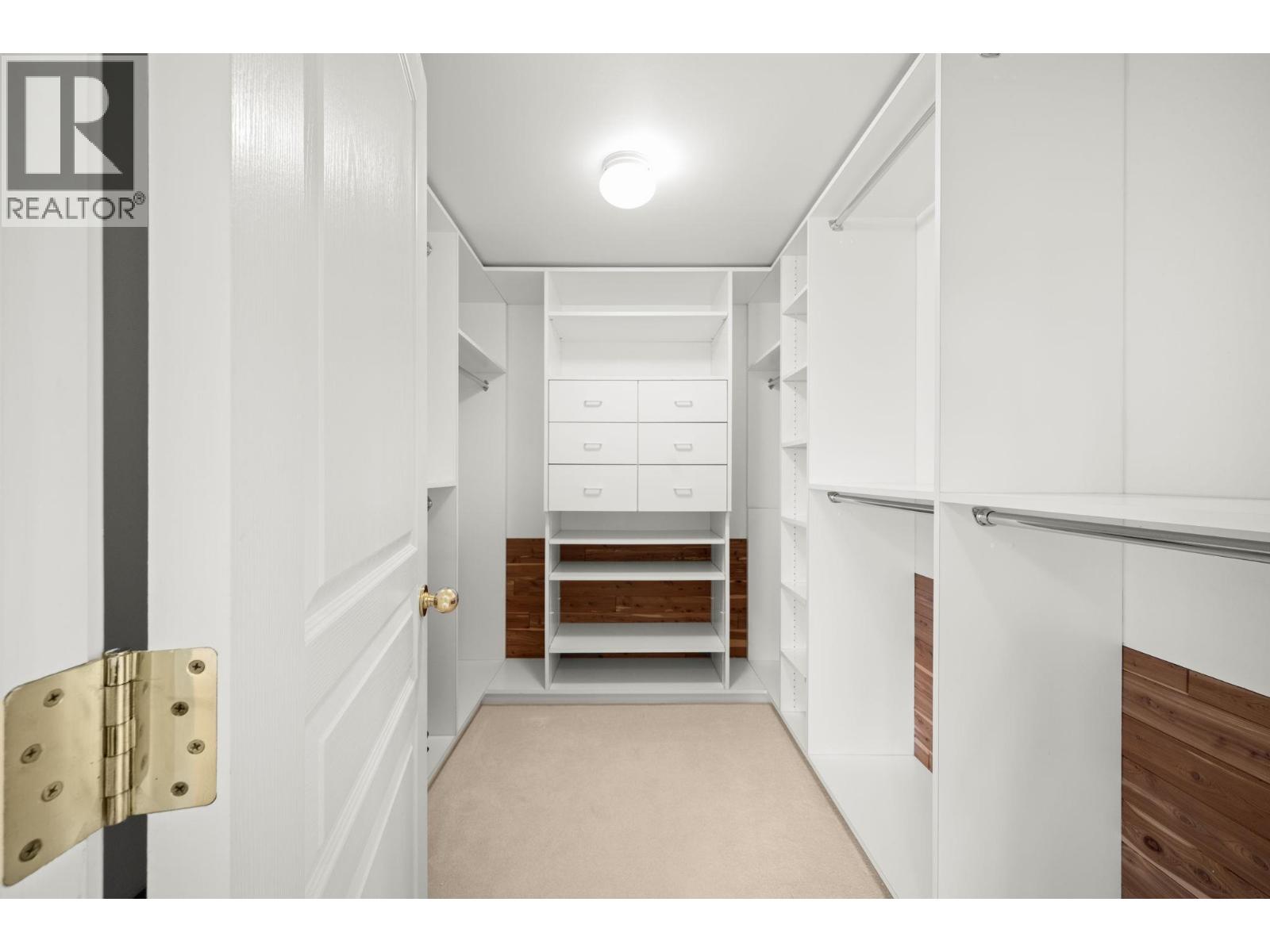 1700 5615 HAMPTON PLACE, Vancouver