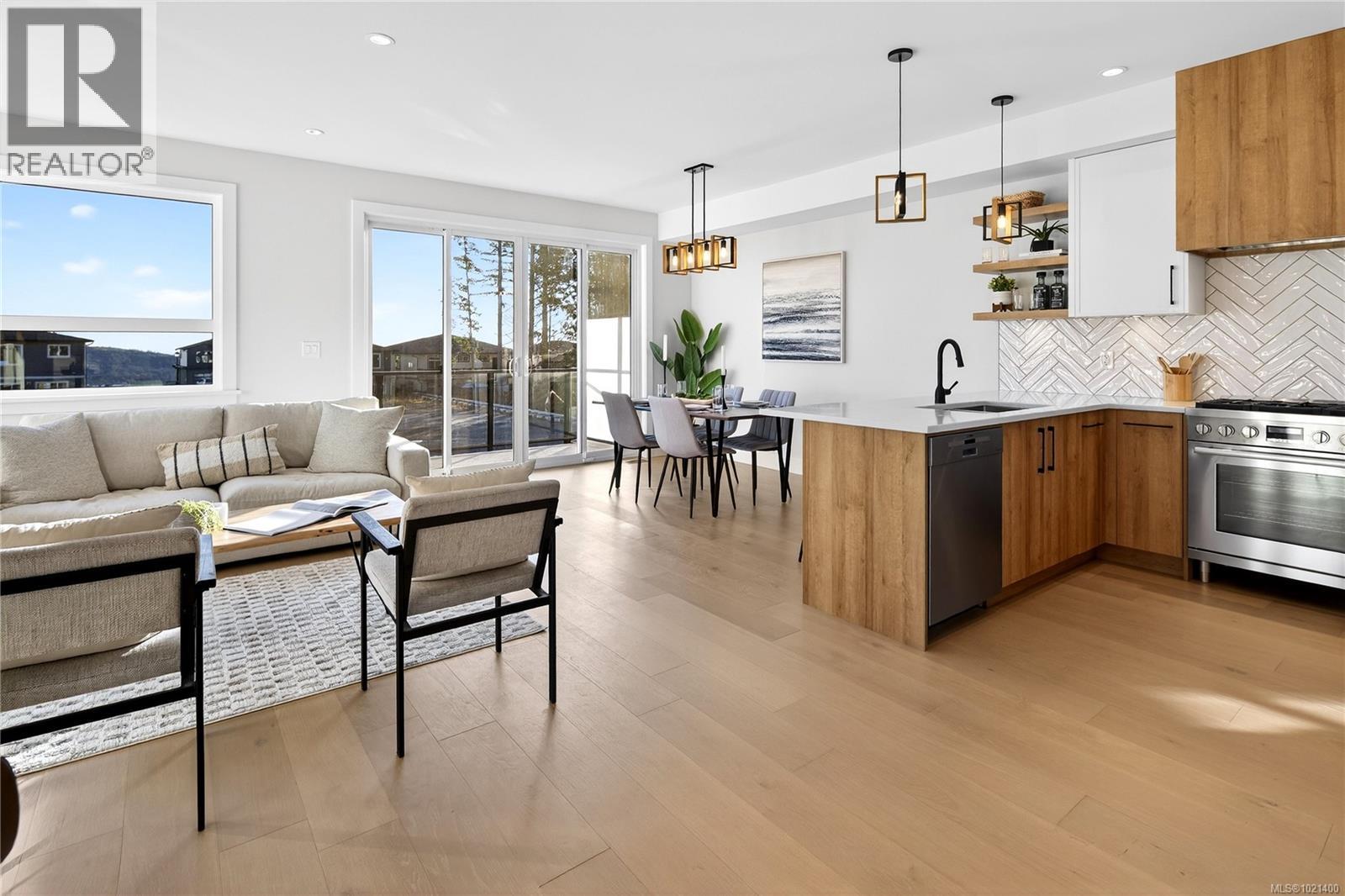  1544 Marble Place, Langford