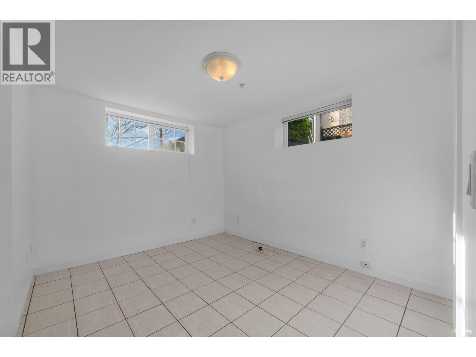 3311 E 44TH AVENUE, Vancouver