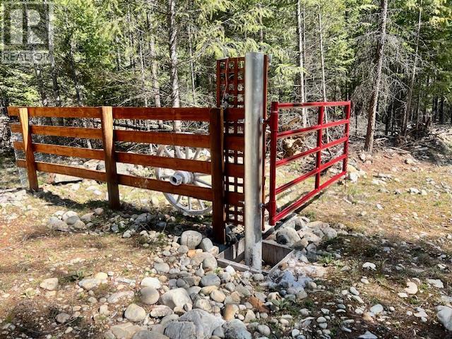 6914 95 HIGHWAY - 16