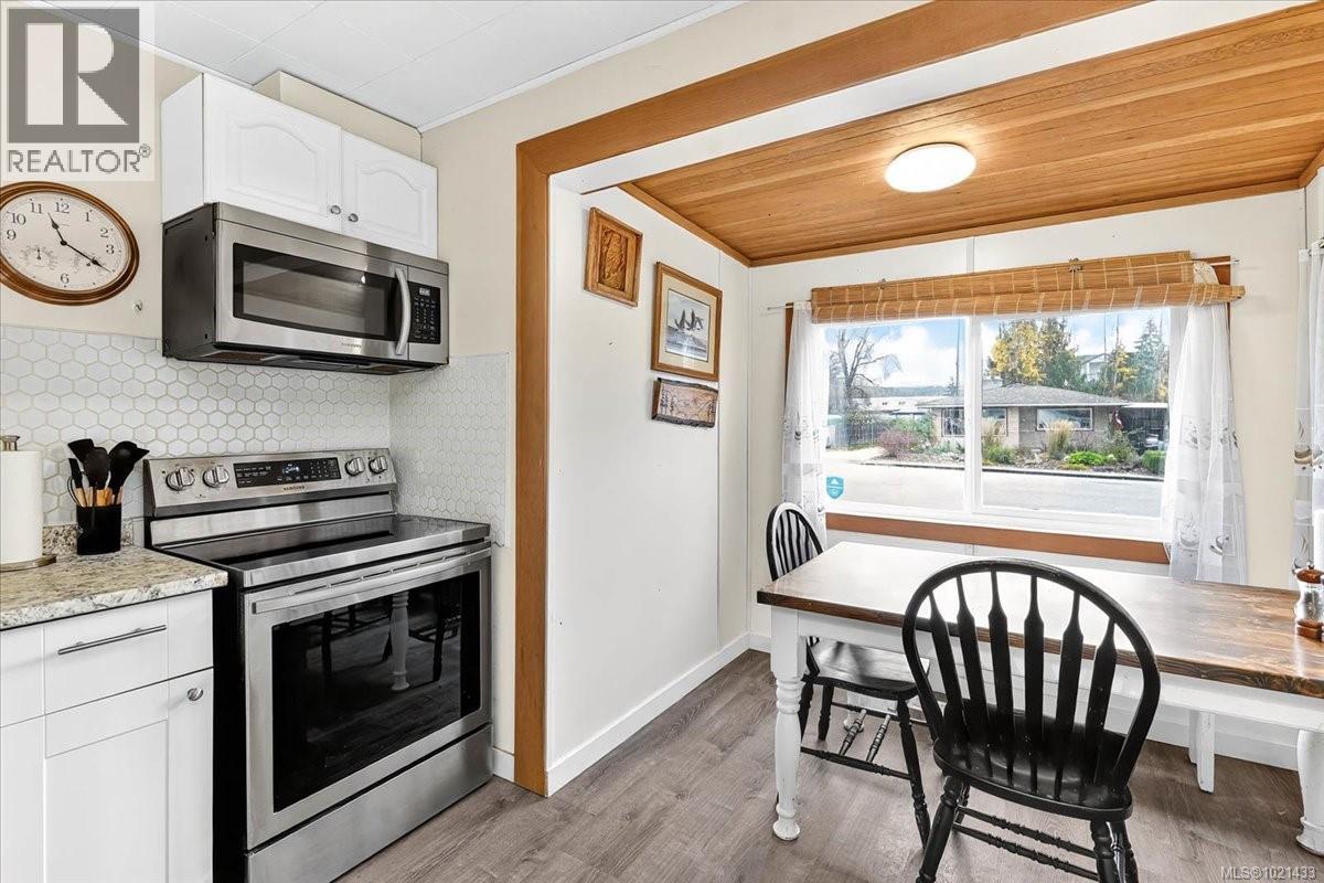4167 Morton St - 12