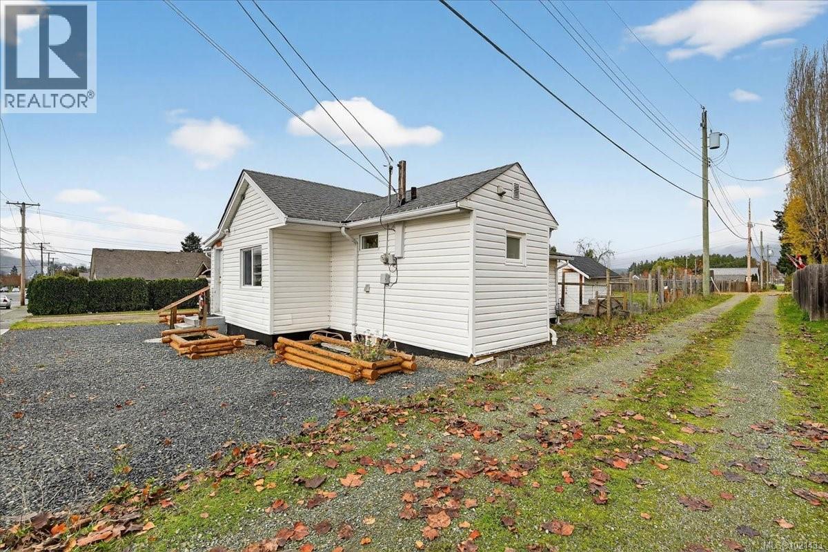4167 Morton St - 6
