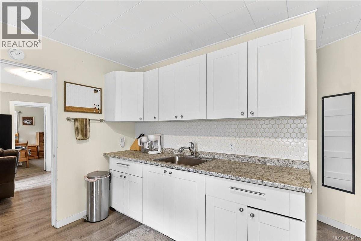 4167 Morton St - 7