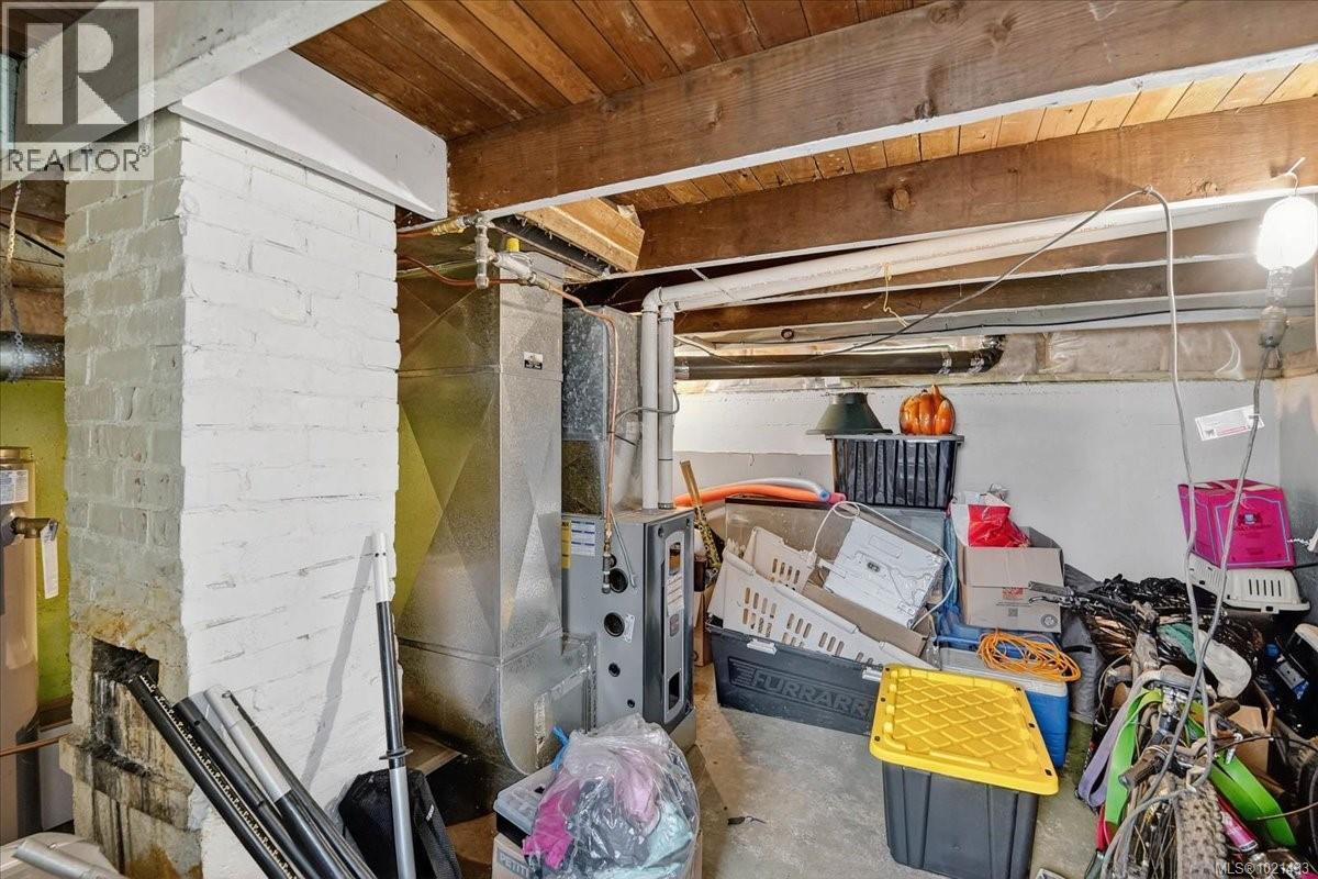 4167 Morton St - 43