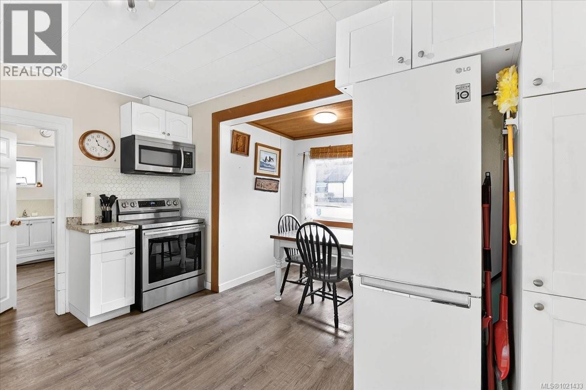 4167 Morton St - 10