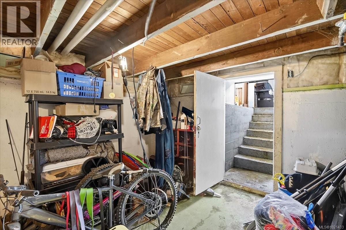 4167 Morton St - 44