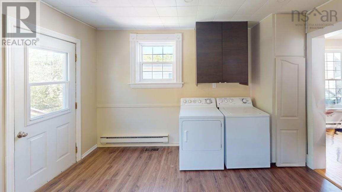 Property 6 of 15 of 20 Victoria Avenue