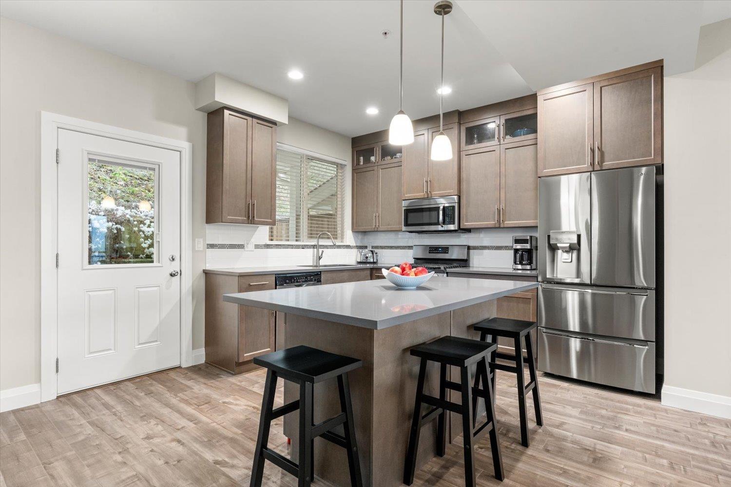 4 6026 LINDEMAN STREET, Promontory, Chilliwack