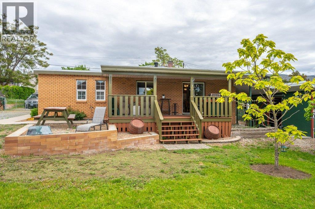 703 Similkameen Avenue, Oliver