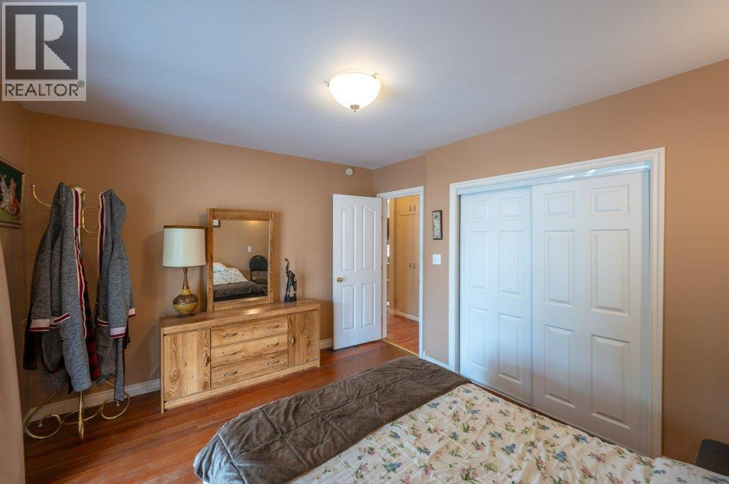 703 Similkameen Avenue, Oliver