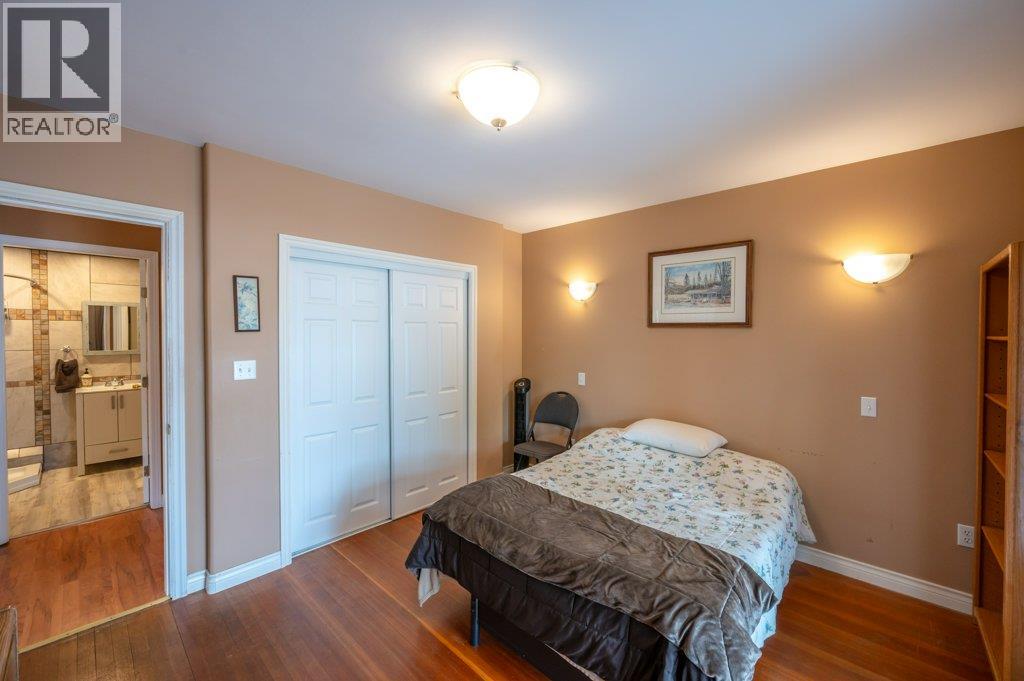 703 Similkameen Avenue, Oliver