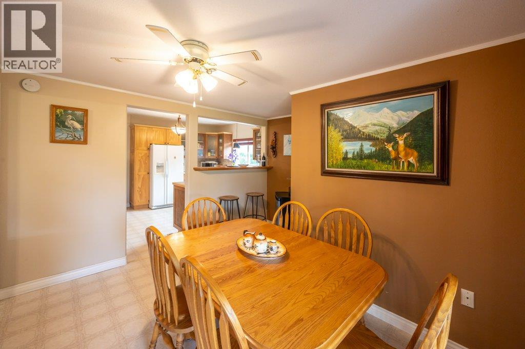 703 Similkameen Avenue, Oliver