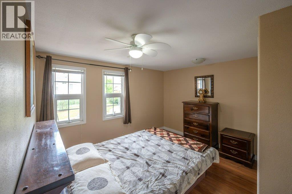 703 Similkameen Avenue, Oliver