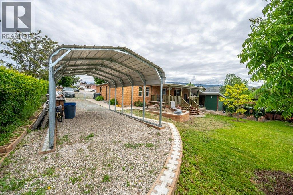 703 Similkameen Avenue, Oliver