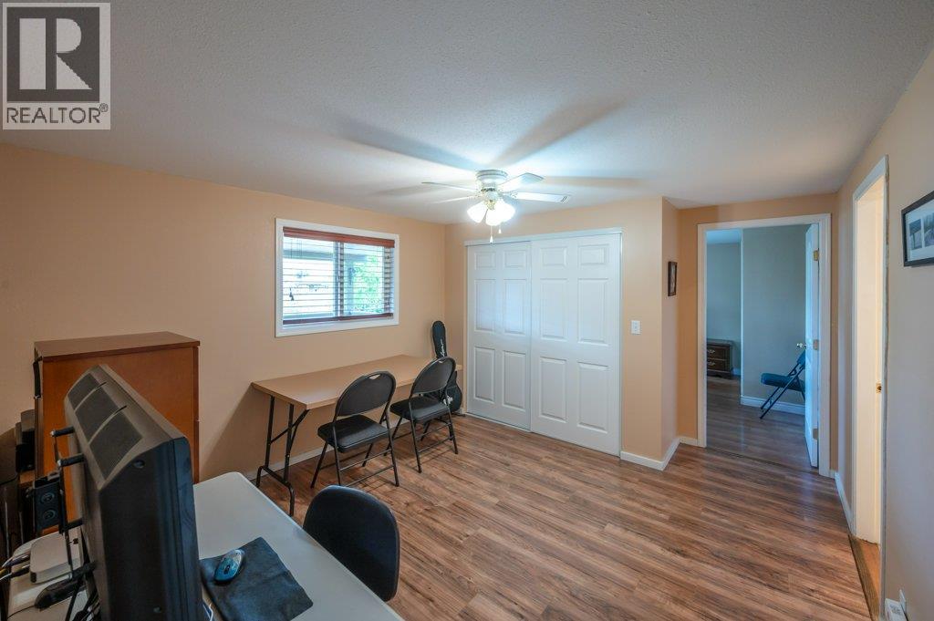 703 Similkameen Avenue, Oliver