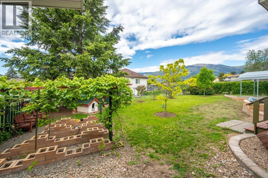 703 Similkameen Avenue, Oliver