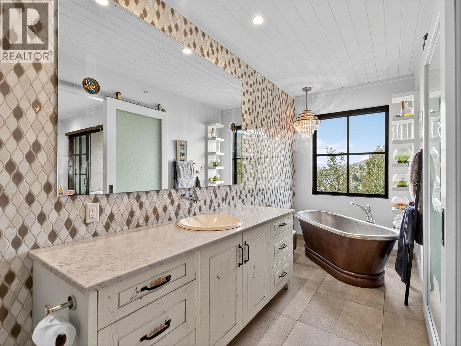  13210 McCreight Road, Lake Country