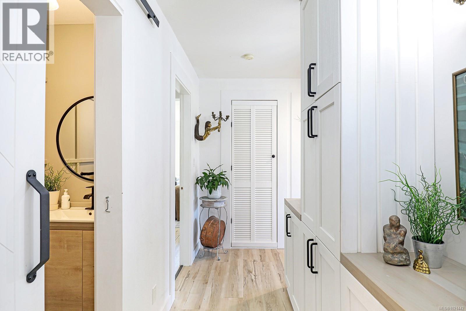 7703 Tozer Rd, Fanny Bay