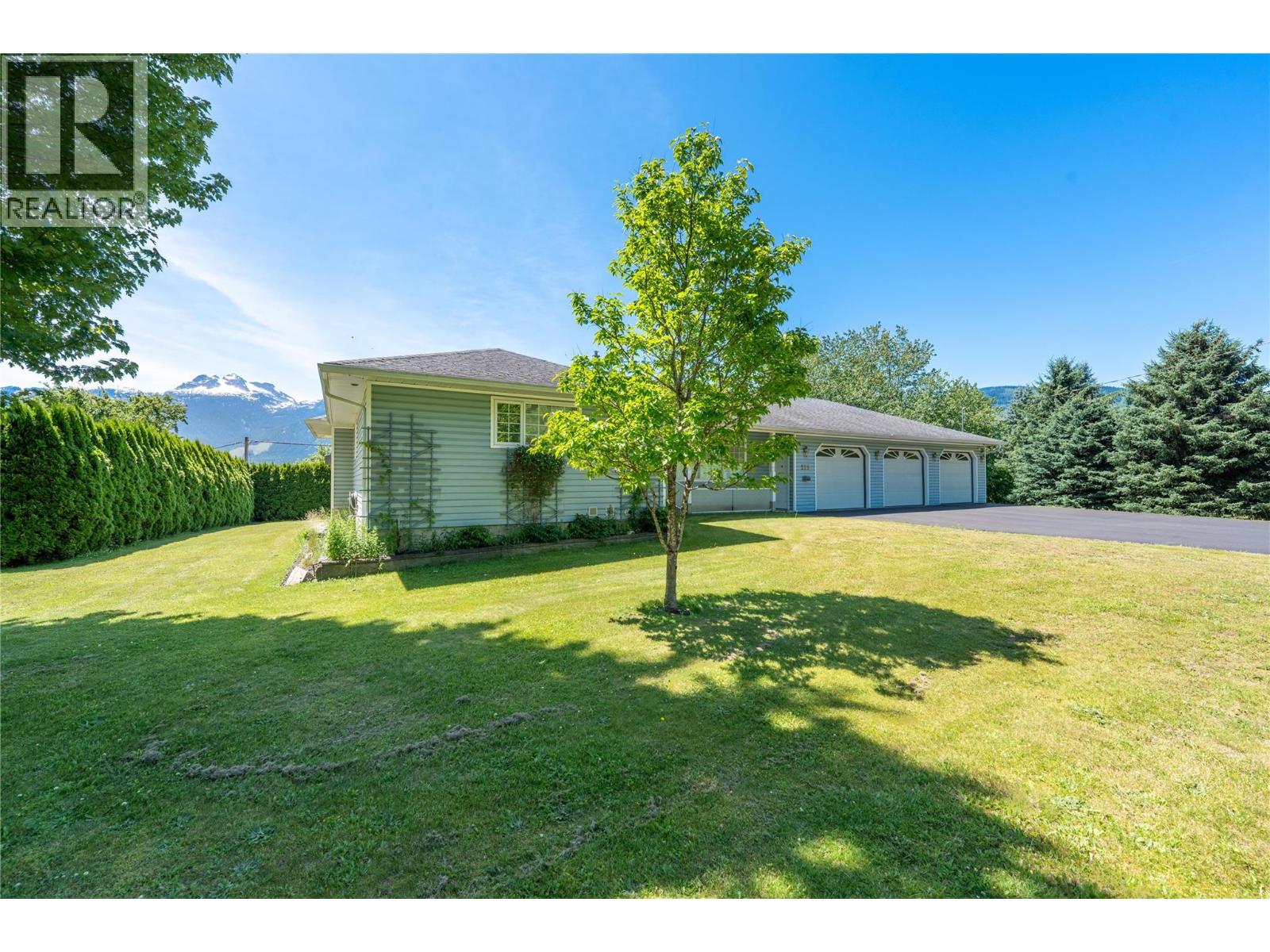 139 Track Street Street E, Revelstoke