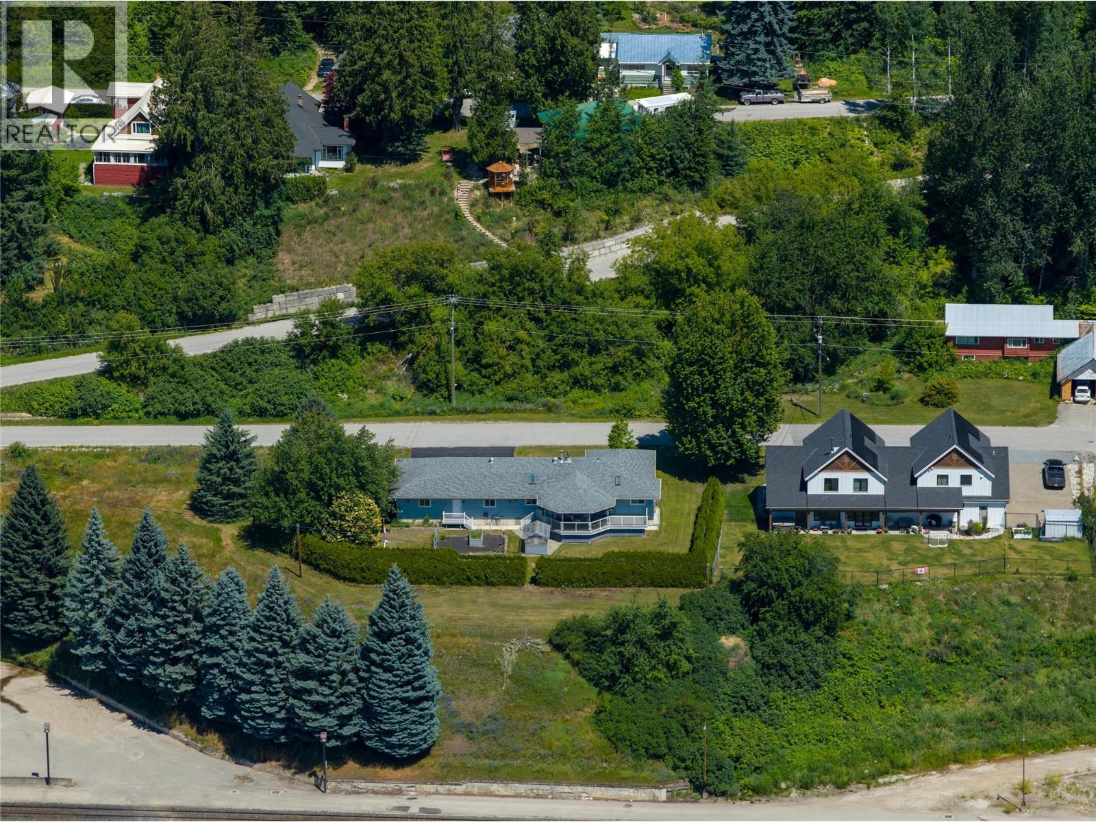 139 Track Street Street E, Revelstoke