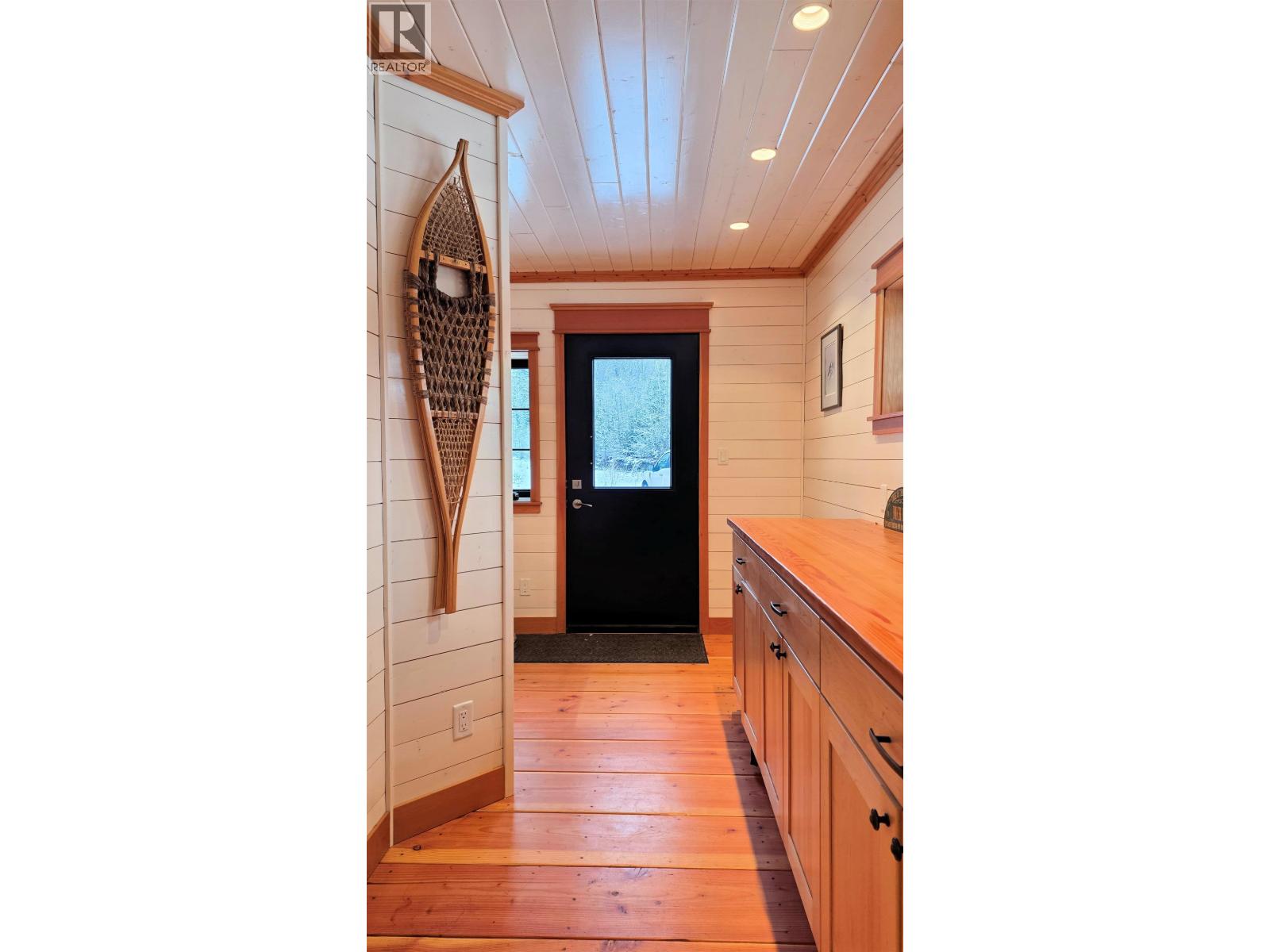 30 SEVENTEEN MILE Road, Hazelton