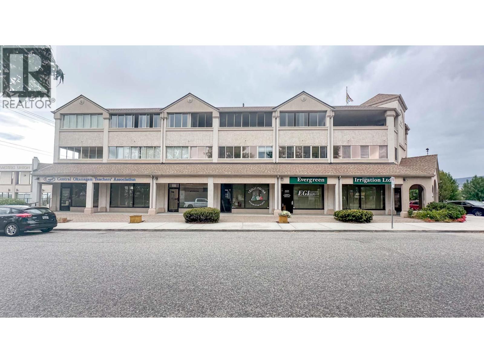 102B 200 Dougall Road North, Kelowna