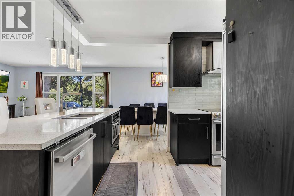 Single Family House Bungalow for Sale in  Foritana Road SE Forest Heights Calgary 