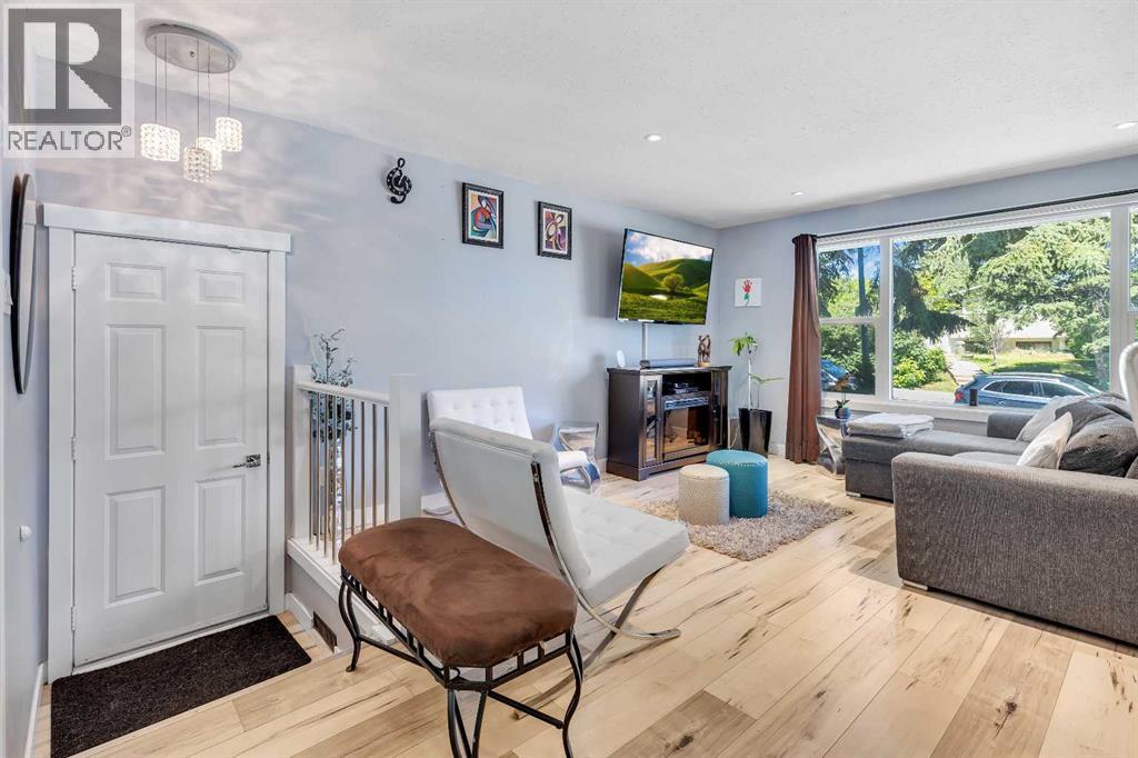 Single Family House Bungalow for Sale in  Foritana Road SE Forest Heights Calgary 