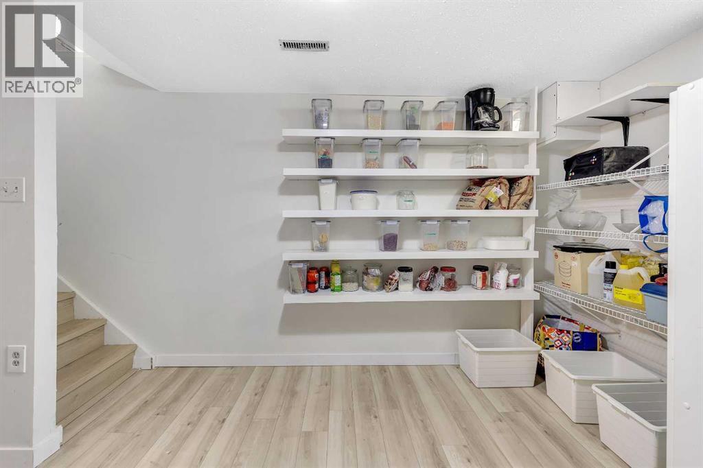 Single Family House Bungalow for Sale in  Foritana Road SE Forest Heights Calgary 