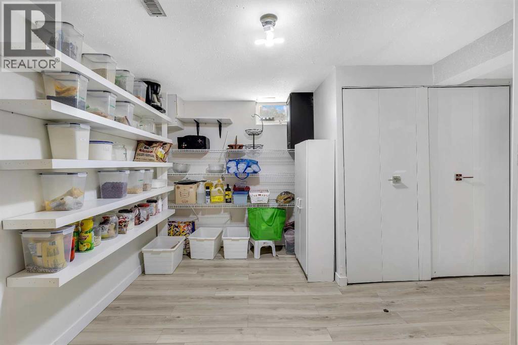 Single Family House Bungalow for Sale in  Foritana Road SE Forest Heights Calgary 