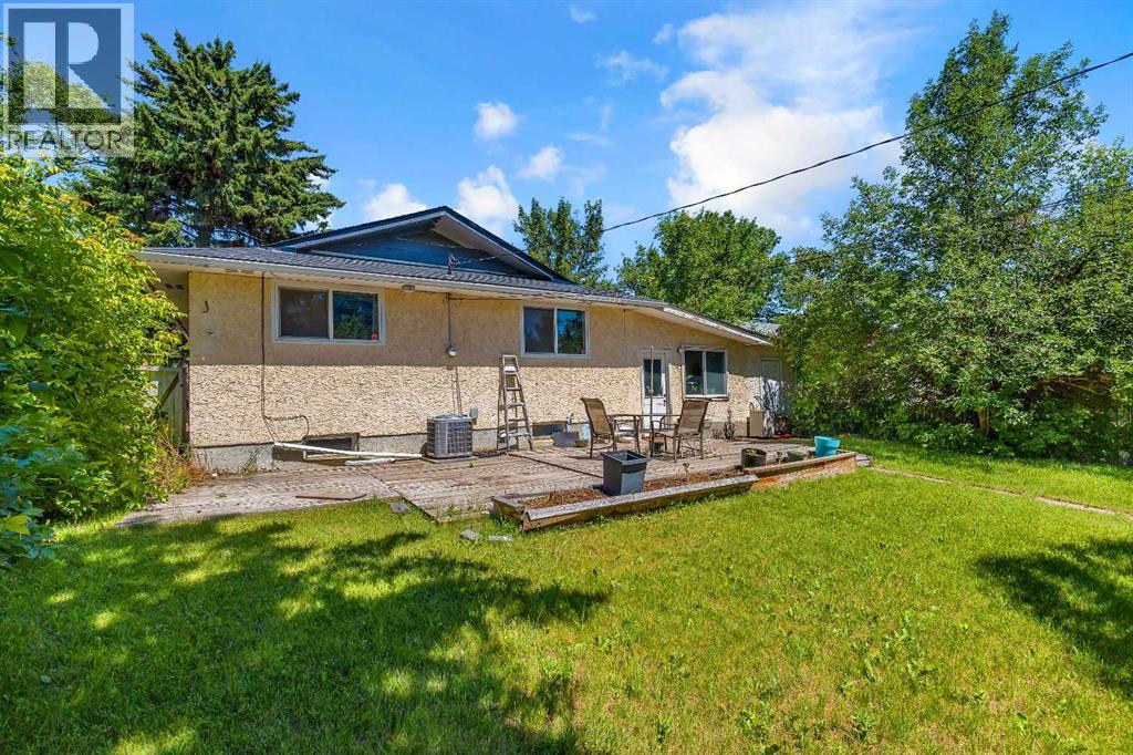 Single Family House Bungalow for Sale in  Foritana Road SE Forest Heights Calgary 