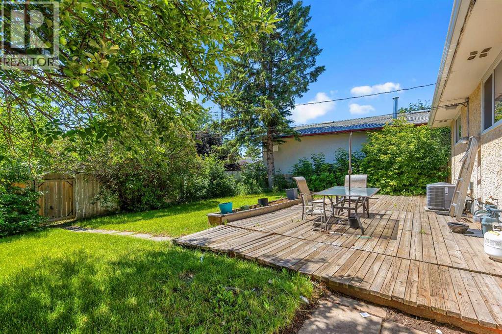 Single Family House Bungalow for Sale in  Foritana Road SE Forest Heights Calgary 